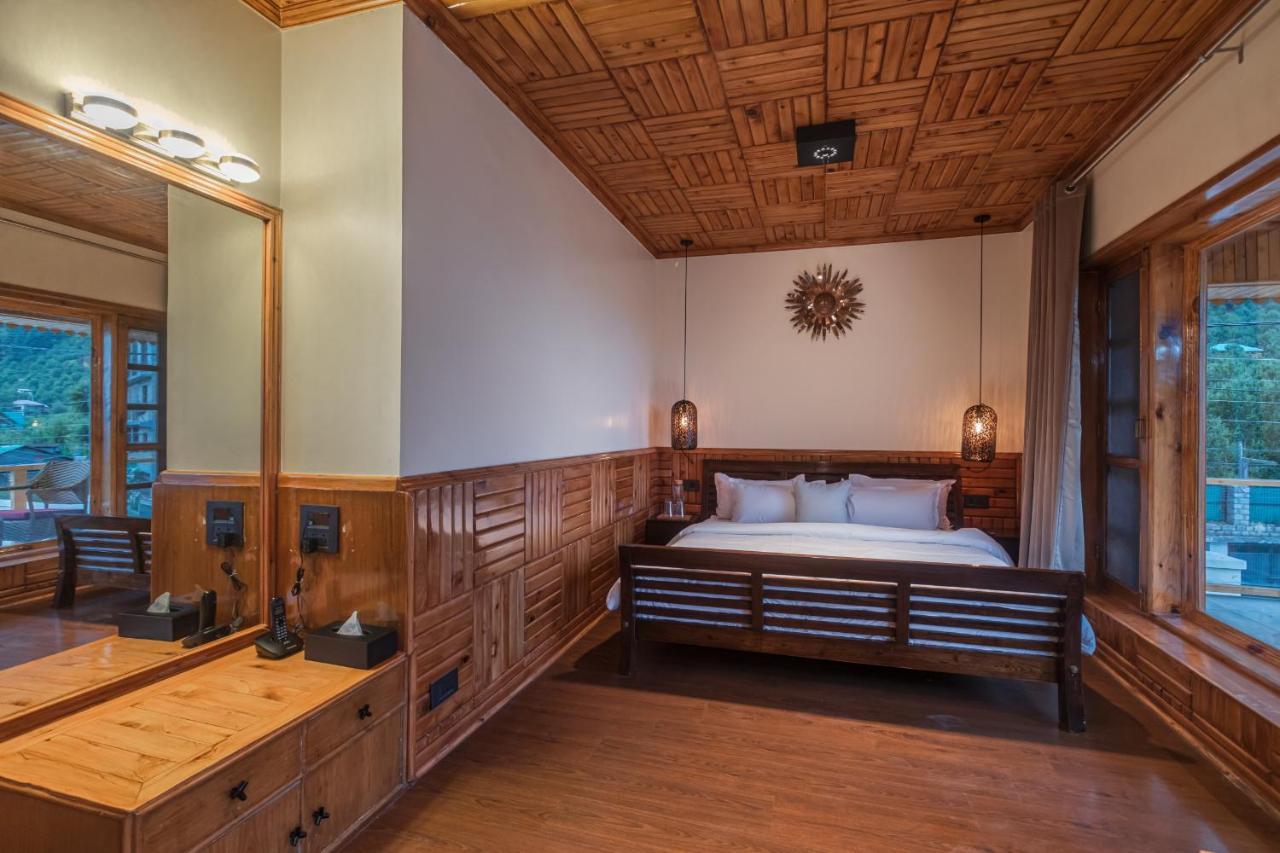 Saffronstays Monarch Manor, Manali - Regal Mansion Esterno foto